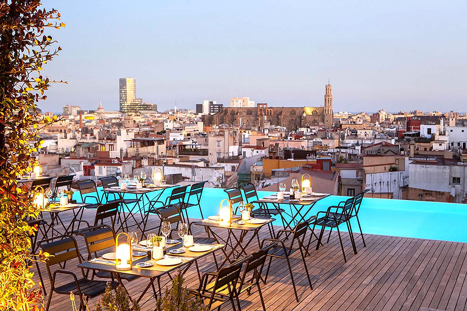 Rooftop 'Sky Bar' in barcelona with pool 